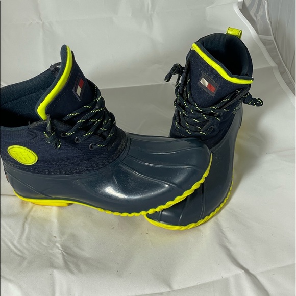 Tommy Hilfiger Navy + Yellow Duck Boot Rain Boots - Picture 2 of 5